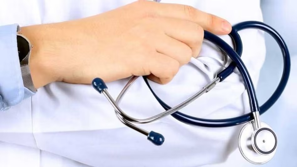 प्रदेश में स्वास्थ्य सेवाओं के बेहतर बनाने इन जिलों में विशेषज्ञ चिकित्सक व चिकित्सा अधिकारियों की नियुक्ति