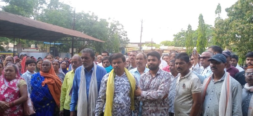 मेसर्स बालाजी उद्योग को फर्जी तरीके से एन ओ सी देने की थाने में शिकायत। ------------ पूर्व सरपंच व संलिप्त लोगों पर कड़ी कार्रवाई की मांग । ----------------