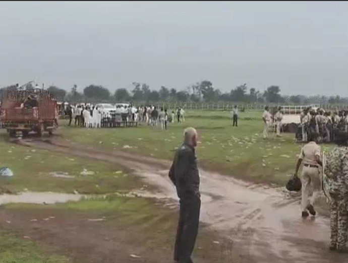 नलवा-माइंस का विरोध...ग्रामीण बोले- आत्मदाह करेंगे