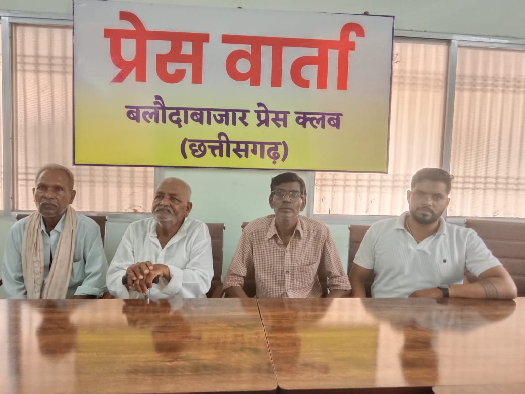 कुकदा में आवास योजना बनी पारिवारिक सौदा,अपात्रों को दिया लाभ  ग्रामीणों ने प्रेस वार्ता कर बताई रोजगार सहायक की मनमानी