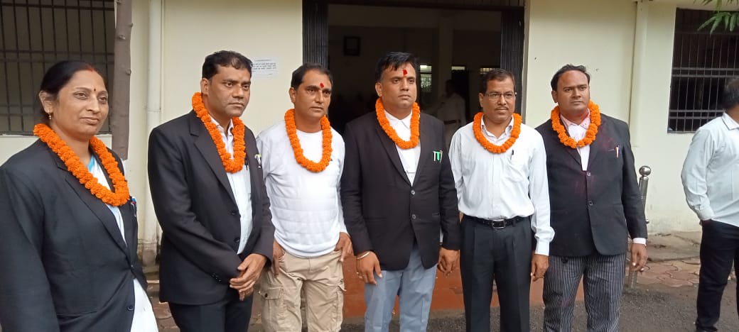 चौथी बार भी चमकी शारिक&ndash;गणेश की जोड़ी, अधिवक्ता संघ में दबदबा कायम  जिला अभिभाषक संघ बलौदाबाजार का चुनाव संपन्न