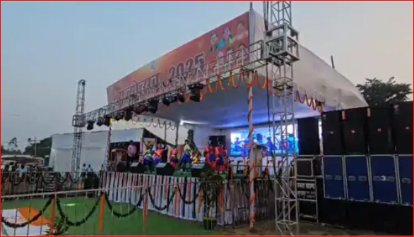 राज्योत्सव में छत्तीसगढ़ महतारी की तस्वीर को नहीं मिली जगह: