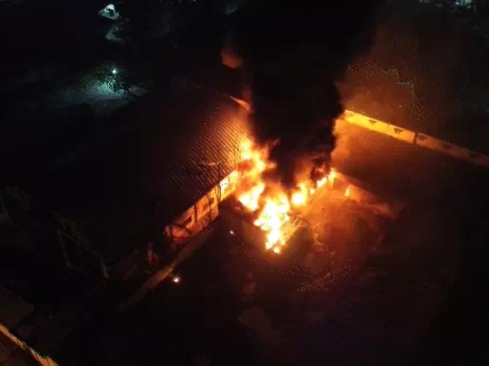 बिलासपुर के मित्तल फर्नीचर में आग...2 की मौत