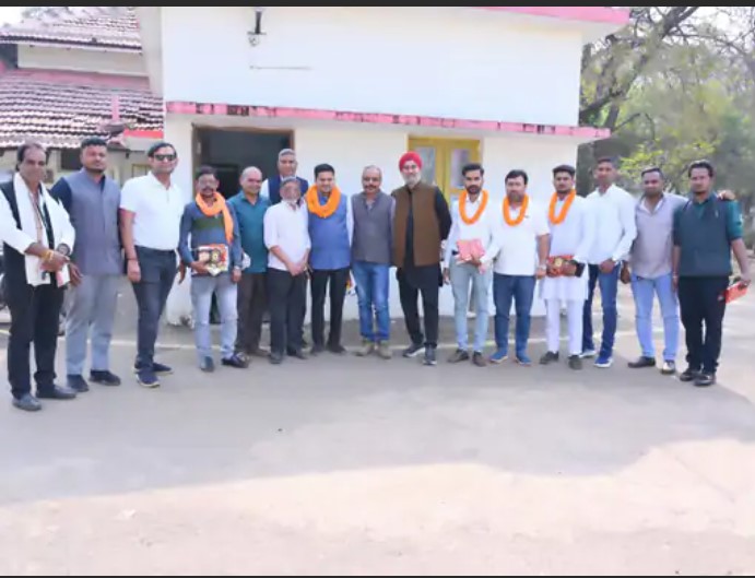 श्याम अग्रवाल खरोरा प्रेस क्लब अध्यक्ष चुने गए