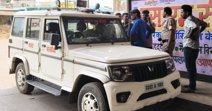 धरसीवां में सख्त वाहन चेकिंग: एमवी एक्ट व कोटपा के तहत ताबड़तोड़ चालान, नियम तोड़ने वालों पर शिकंजा