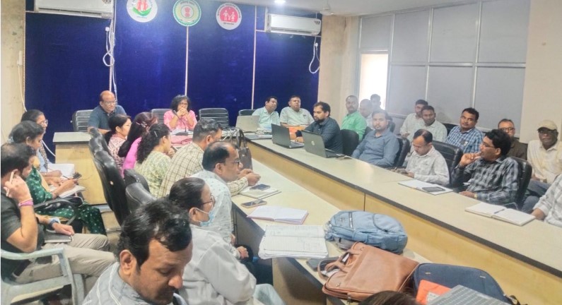 सीएमएचओ डॉ. शीला साहा की कड़क चेतावनी: स्वास्थ्य लक्ष्यों में लापरवाही बर्दाश्त नहीं, समय-सीमा में काम पूरा करें