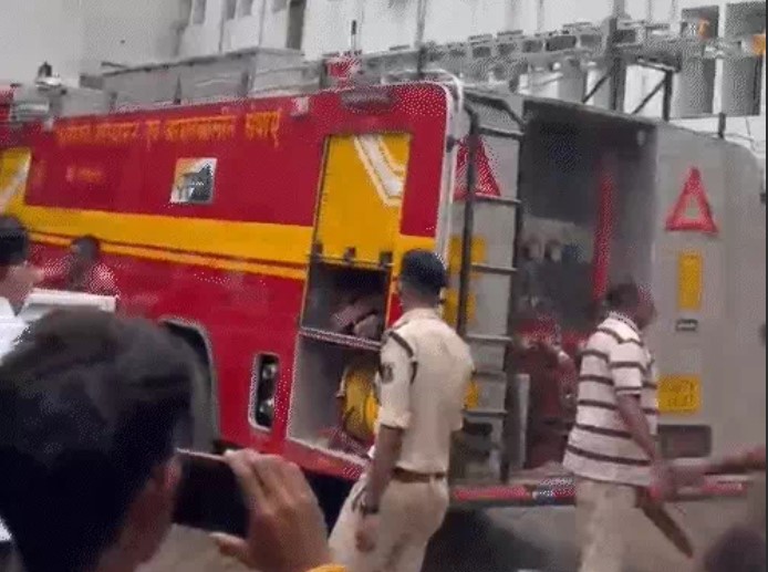 AC फटने से मेकाहारा अस्पताल के इमरजेंसी वार्ड में आग: