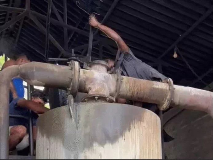 सेंट्रल-जेल की जलती भट्ठी में कूदकर कैदी ने जान दी: