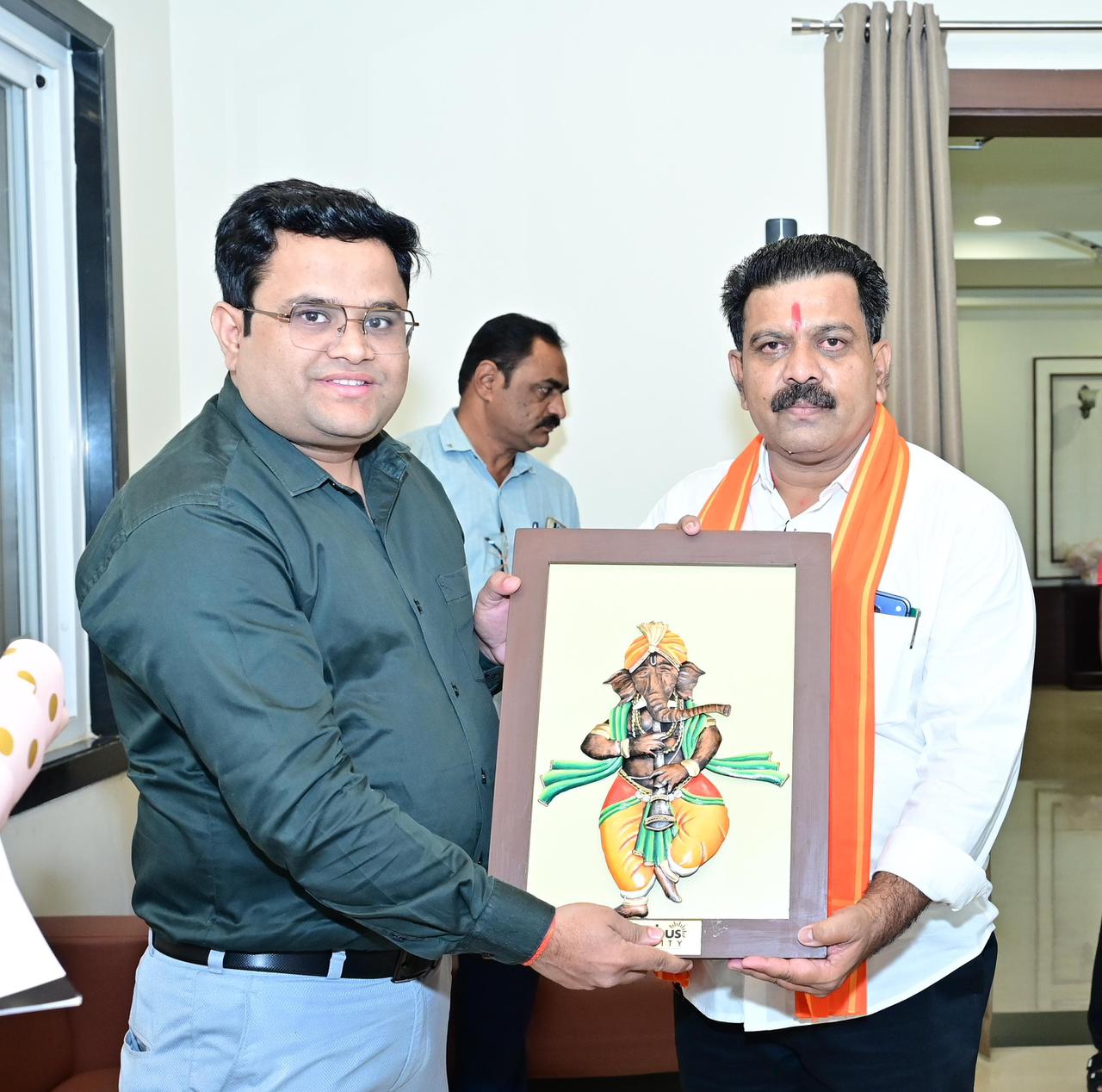 फोबस फैसिलिटी मैनेजमेंट को नई ऊंचाइयों की ओर ले जाने का संकल्प, संचालक सुधीर त्रिपाठी ने की उपमुख्यमंत्री विजय शर्मा से भेंट