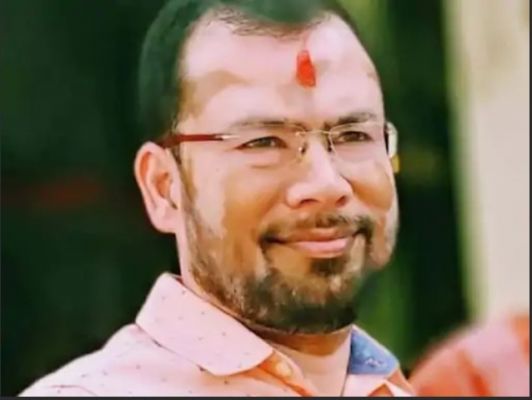 रायपुर पहुंचा कारोबारी मिरानिया का शव:एयरपोर्ट पर परिजनों के छलके आंसू, नेताओं ने दी श्रद्धांजलि,कश्मीर में आतंकियों ने बच्चों के सामने मारी थी गोली