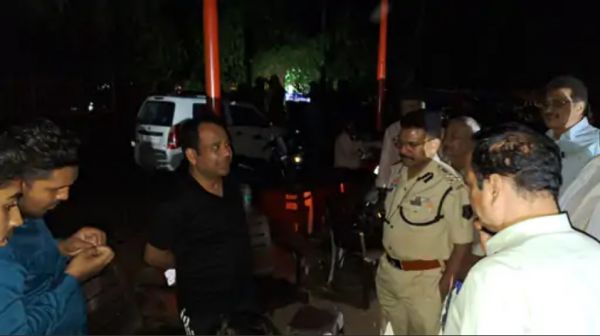 रायपुर में 10 घंटे बिजली गुल...10 लाख की आबादी परेशान:कलेक्टर-SSP सड़क पर, शिकायत केंद्र से भागा कर्मचारी; 150 इलाकों में ब्लैक-आउट