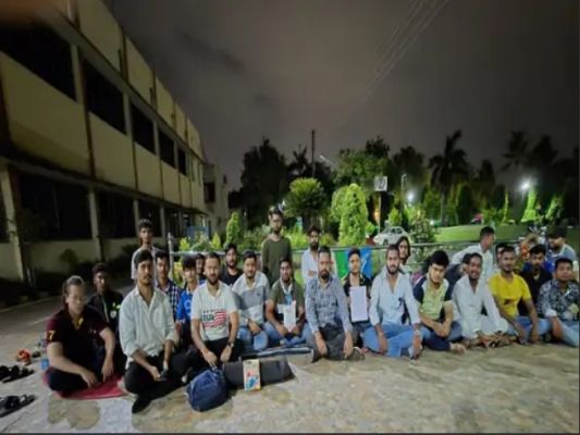 यूनिवर्सिटी ने PHD छात्र को हॉस्टल से निकाला