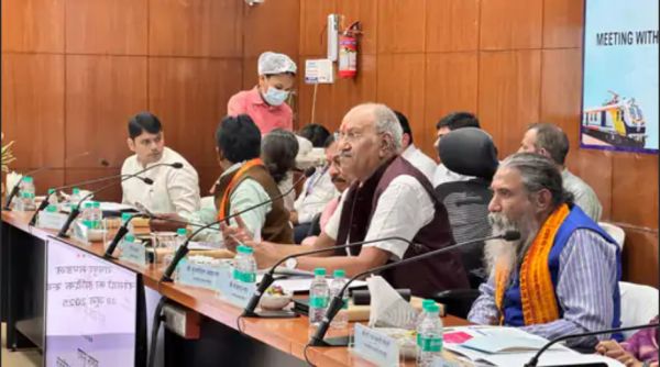 महाप्रबंधक के साथ बैठक में बोले बृजमोहन:सांसदों की बात नहीं सुन रहे रेलवे के अधिकारी, हमने शिकायत की तो बढ़ेगी परेशानी