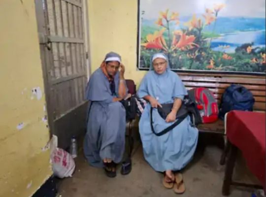 *छत्तीसगढ़ में 2 नन की गिरफ्तारी...संसद के बाहर प्रदर्शन 