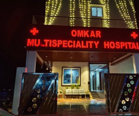 ओमकार हॉस्पिटल पर ईलाज के नाम पर वसूली, मरीज को बंधक बनाकर डराने-धमकाने की शिकायत