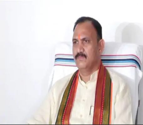 सरकारी अस्पताल में अमानक दवाईयों की सप्लाई