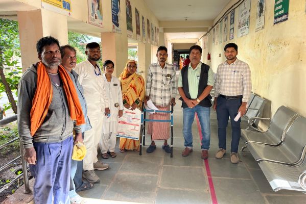 दो वर्षों से चलने में असमर्थ दिनेश को मिली नई जिंदगी   जिला चिकित्सालय में हुआ सफल ऑपरेशन