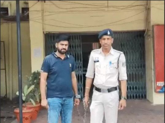 रायपुर में सरकारी अफसर की पत्नी से रेप