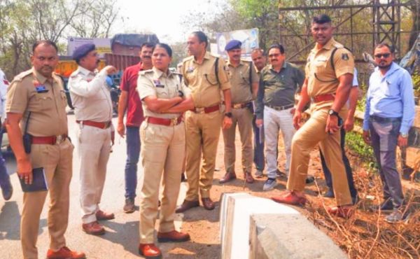 खारून ब्रिज मरम्मत: 1 अप्रैल से एक माह ट्रैफिक प्रभावित,  वैकल्पिक मार्ग अपनाने की अपील  भीड़ से बचना है तो रूट बदलना जरूरी, प्रशासन ने जारी किया डायवर्सन प्लान