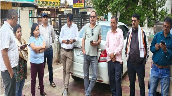 सफाई ठेकेदारों पर गिरी गाज: कचरे का ढेर मिलने पर जोन कमिश्नर ने लगाया तगड़ा जुर्माना