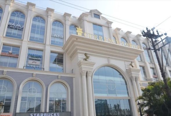 करेंसी टॉवर में लिफ्ट का &lsquo;खेल