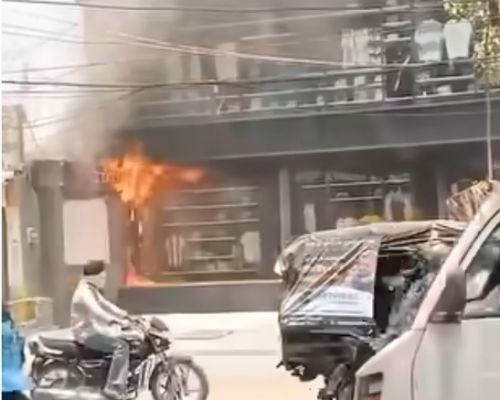 रायपुर में रेडीमेड कपड़ों की दुकान में आग, समय रहते बुझी लपटें&hellip; बड़ा हादसा टला