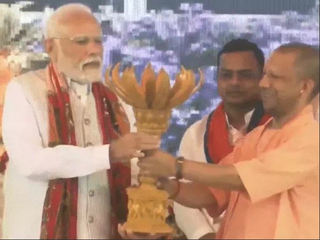 मोदी ने कमिश्नर से पूछा-गैंगरेप केस में क्या हुआ
