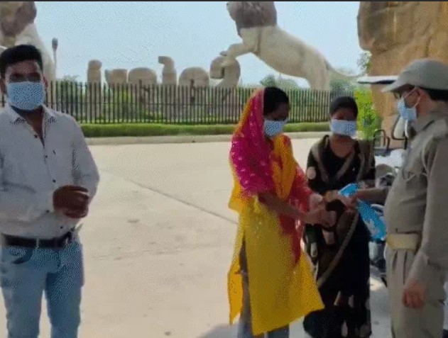 देश में कोरोना से 24 घंटे में 6 मौतें:3976 एक्टिव केस, सबसे ज्यादा 1435 केरल में; दिल्ली HC ने केंद्र से सैंपलिंग की डिटेल मांगी