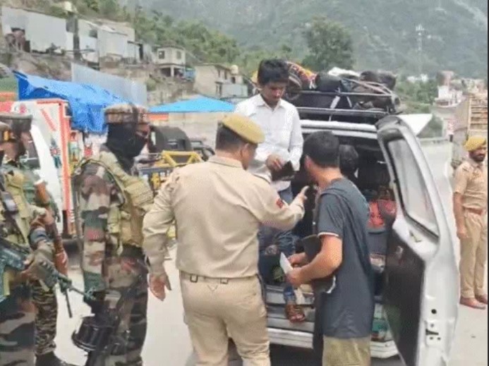 अमरनाथ यात्रा की तैयारियां परखने सुरक्षा बलों की मॉक ड्रिल