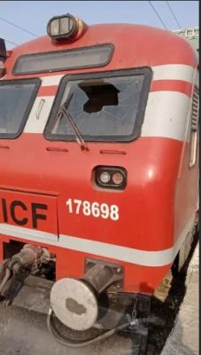 जम्मू-कश्मीर में चलती ट्रेन से टकराई चील: