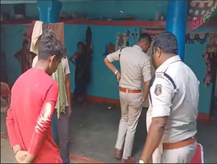 पोते ने पेट्रोल डालकर दादा को जिंदा जलाया