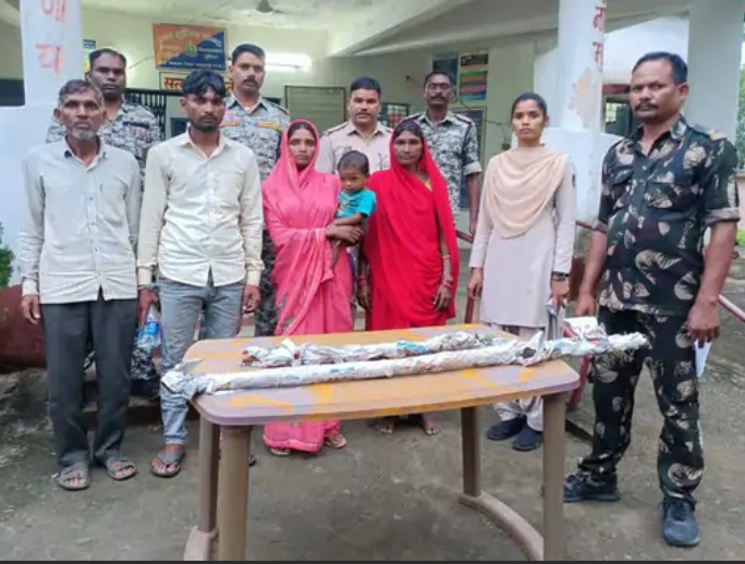 बलरामपुर में कुल्हाड़ी-डंडे से भाई की हत्या