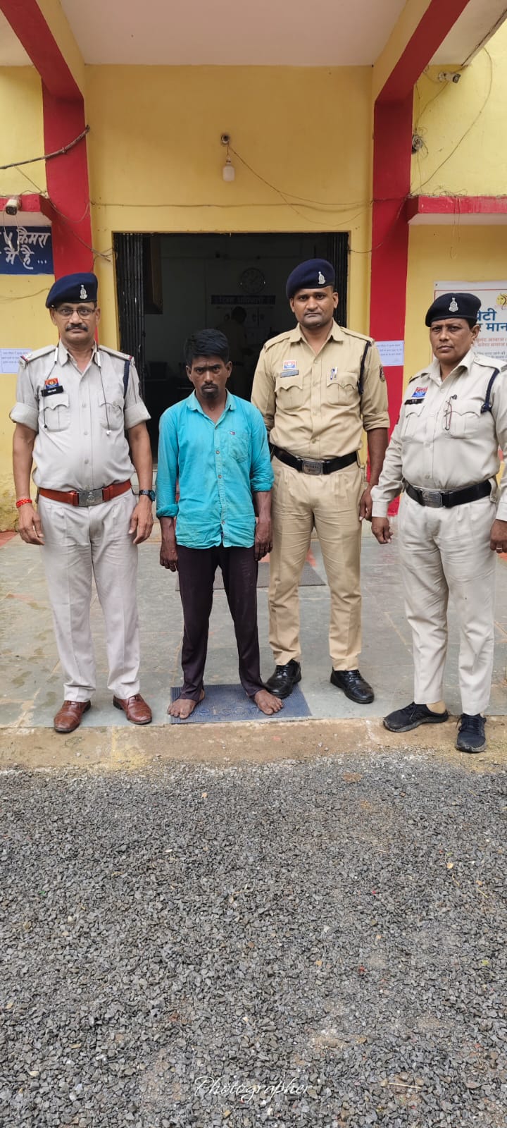 घर में घुसकर महिला से छेड़छाड़ करने वाले आरोपी गिरफ्तार थाना पामगढ़ पुलिस की त्वरीत कार्यवाही