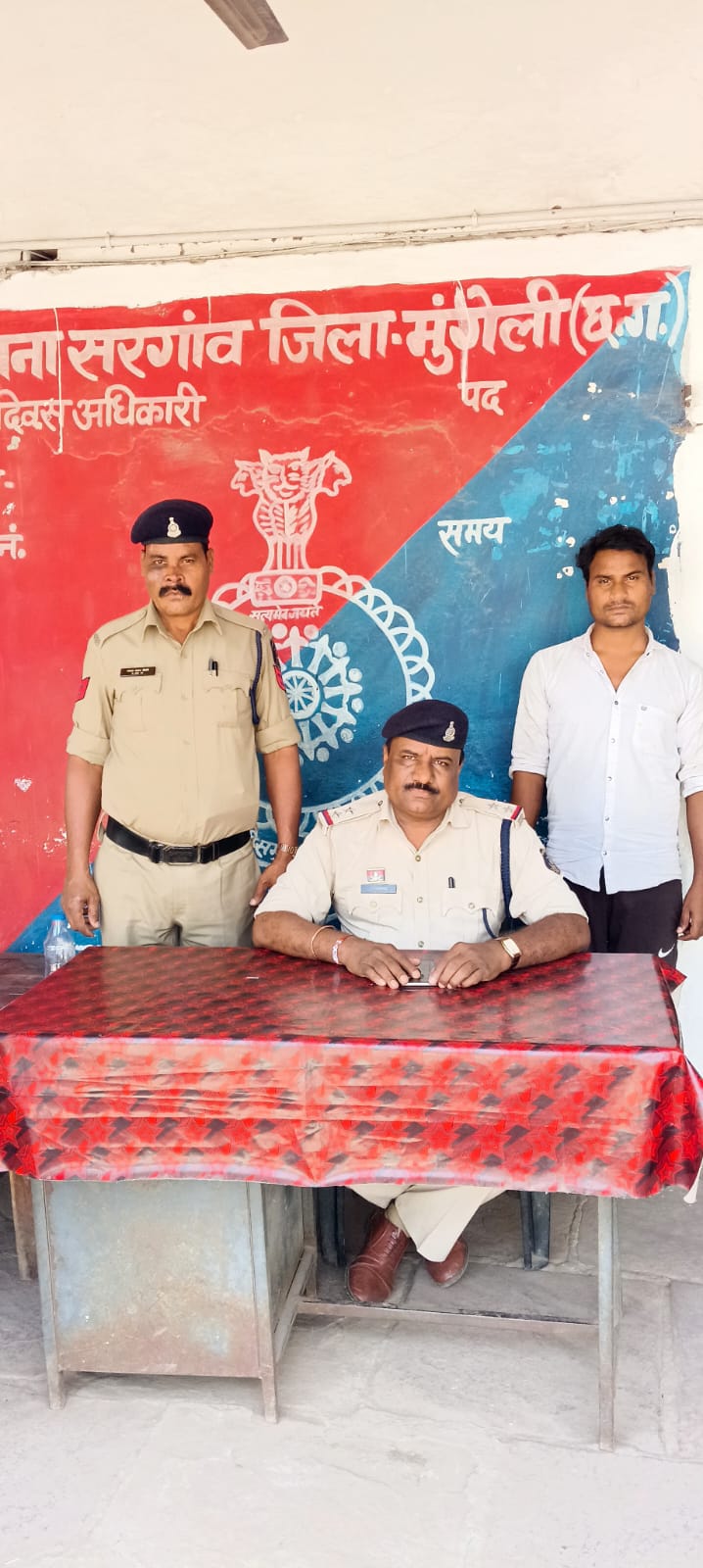 धारदार हथियार से हमला व तोड़फोड़ के मामले में पुलिस की कार्रवाई, फरार आरोपी बिल्हा से गिरफ्तार