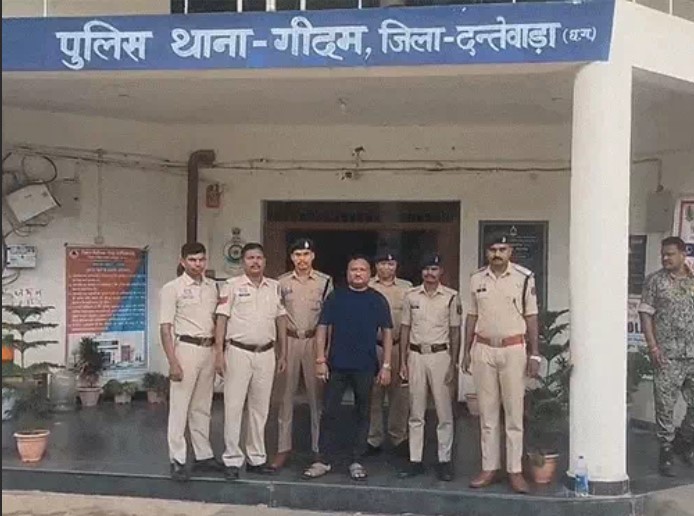 ट्रक ड्राइवर सुसाइड केस में मर्सिडीज चालक गिरफ्तार: जगदलपुर