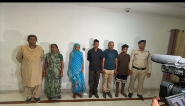 ग्राम बेमता के अंधे कत्ल की गुत्थी को भी सुलझाने  में पुलिस को मिली सफलता। ,------------------- मृतक के पत्नि ,पुत्र ,सांस सहित दो अन्य आरोपी &zwnj;गिरफ्तार। ---------- मृतक के पत्नी ही निकली हत्या की योजना कर्ता । ---------  