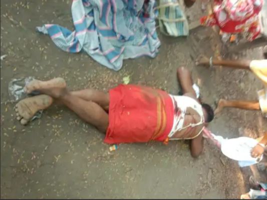 कांग्रेस नेता को कुल्हाड़ी से काटकर मार डाला