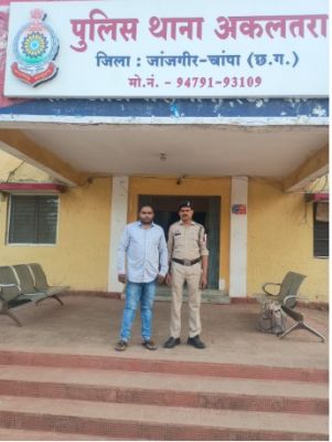 लूट करने वाले दो शातिर बदमाश गिरफ्तार