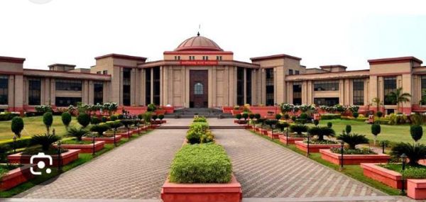 दलित परिवार पर हमला मामले मे जिला अदालत के बाद अब हाईकोर्ट ने की सरपंच पति की जमानत याचिका ख़ारिज    Fir के एक माह बाद भी नामजद आरोपी पुलिस गिरफ्त से बाहर