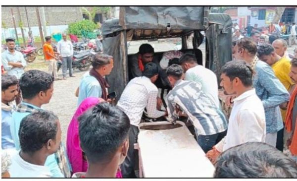 प्रेग्नेंट महिला की दर्दनाक मौत, मायके पक्ष वालों ने लगाया हत्या का आरोप; जांच में जुटी बोड़ला पुलिस 