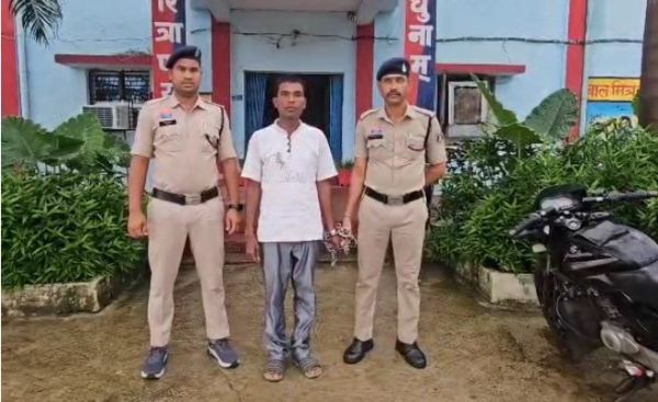 शेयर ट्रेडिंग में निवेश कर 02 वर्ष में रकम का दुगना करने का झांसा, करोड़ों की ठगी, एक आरोपी गिरफ्तार