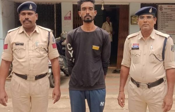 आलमारी से रूपये चोरी करने का आरोपी नौकर जेल दाखिल 