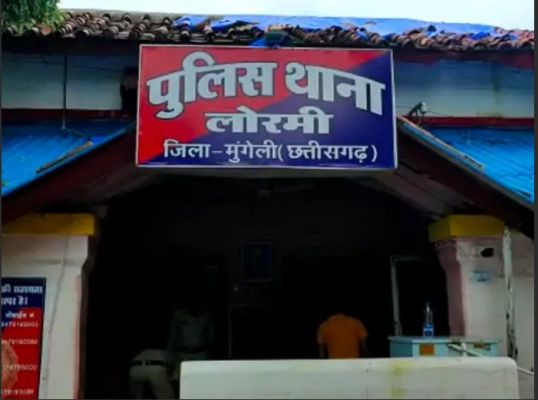 मुंगेली में घर के अंदर मिली दंपती की लाश