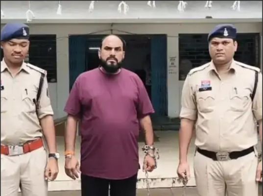 मेले में बच्चों के कपड़े उतरवाए, अननेचुरल सेक्स किया,