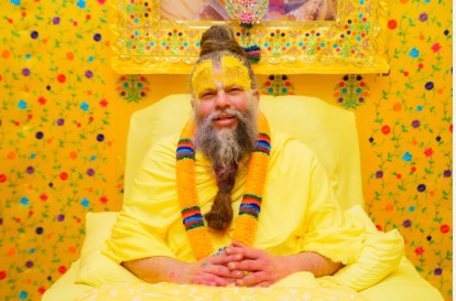 प्रेमानंद महाराज जी से कैसे मिल सकते है?, वृंदावन में दर्शन और सत्संग, आइये जानते है