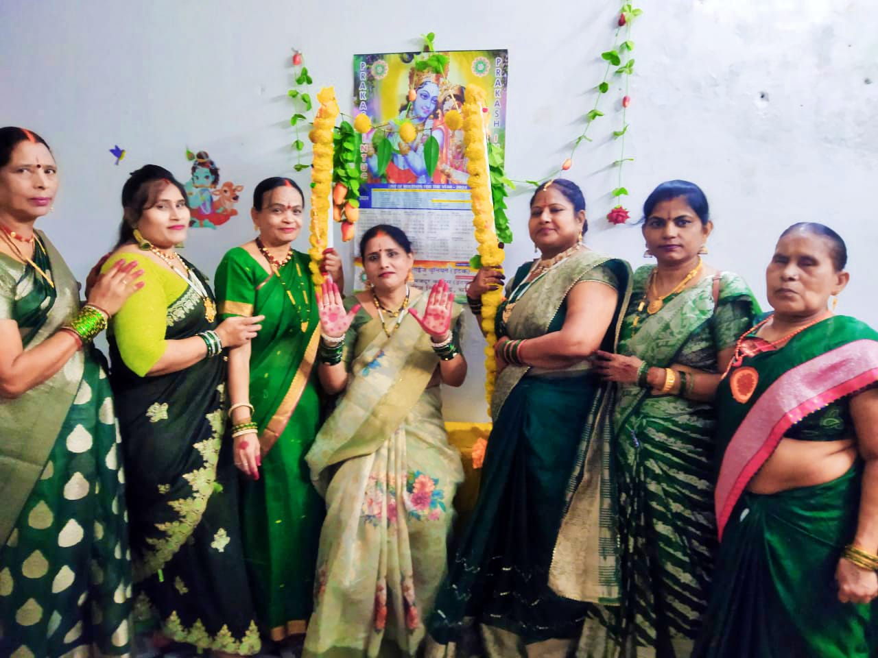 राधाकृष्ण कीर्तन मंडली ने मनाया हरियाली तीजोत्सव 