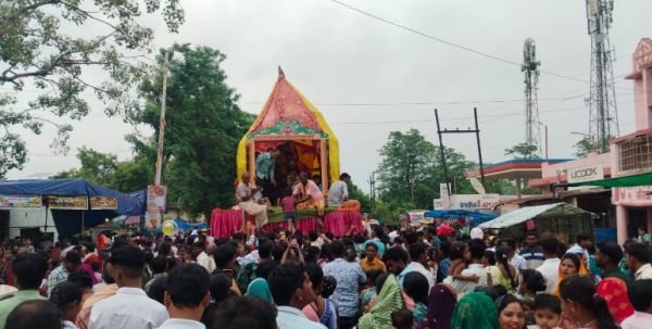 श्रद्धा और भक्ति के साथ निकली भगवान जगन्नाथ की रथयात्रा, सरिया में उमड़ा आस्था का सैलाब..