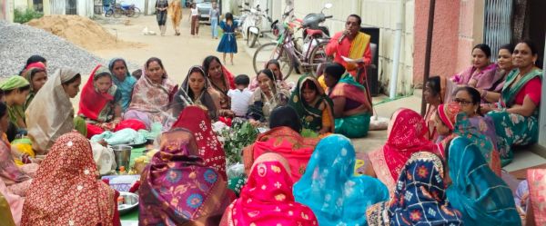 पलारी में धूमधाम से मनाया गया हलषष्ठी (कमर छठ) पर्व  संतान की दीर्घायु और सुख-समृद्धि के लिए माताओं ने रखा निर्जला व्रत, विधि-विधान से की पूजा-अर्चना