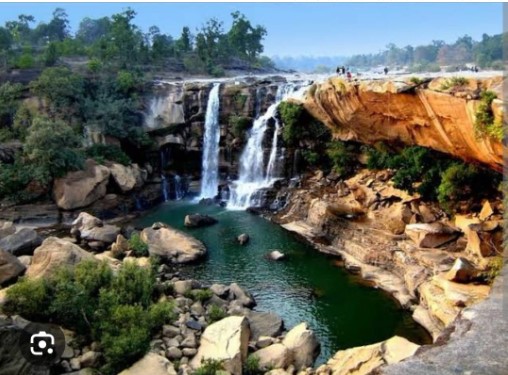 जिले के अमृतधारा जलप्रपात क्षेत्र में प्रवेश, सेल्फी और नहाने पर लगा प्रतिबंध