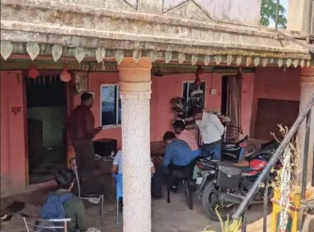 सुकमा  DFO कार्यालय, फॉरेस्ट-कर्मियों के घर रेड: